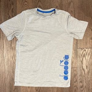 EUC sz 10-12 Diadora youth sz L Tshirt